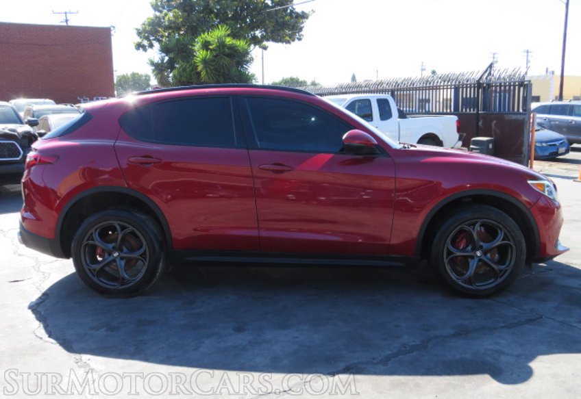 2018 Alfa Romeo Stelvio - Image 5