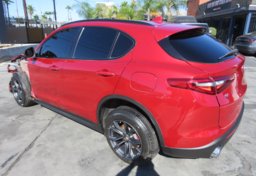 2018 Alfa Romeo Stelvio - Image 8
