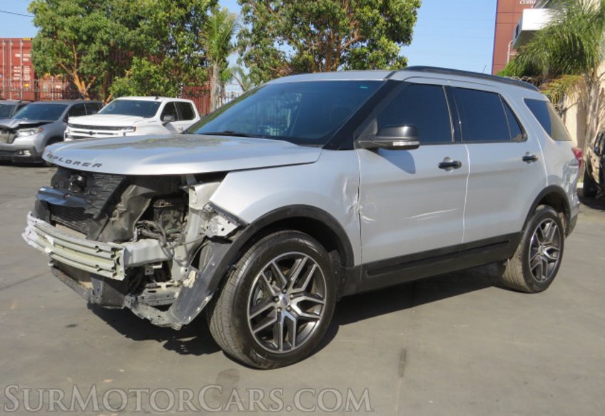 2019 Ford Explorer - Image 3