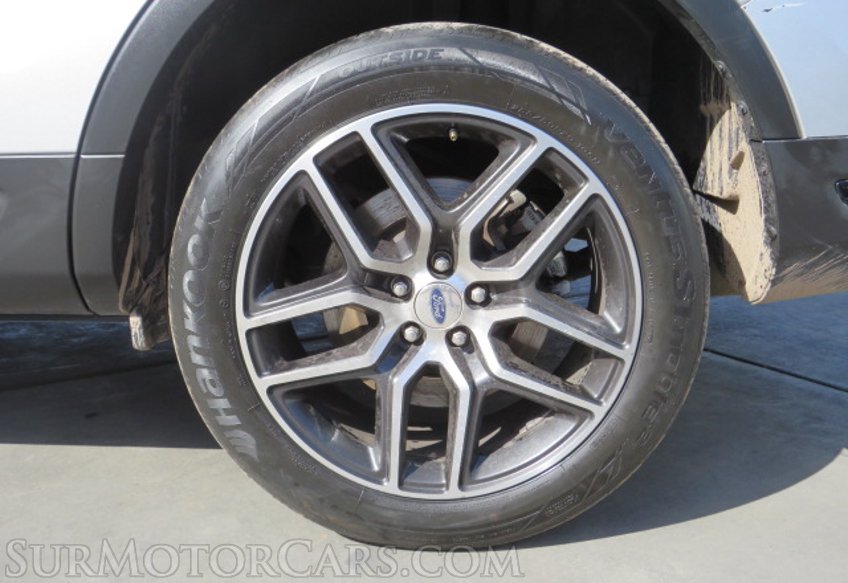 2019 Ford Explorer - Image 11