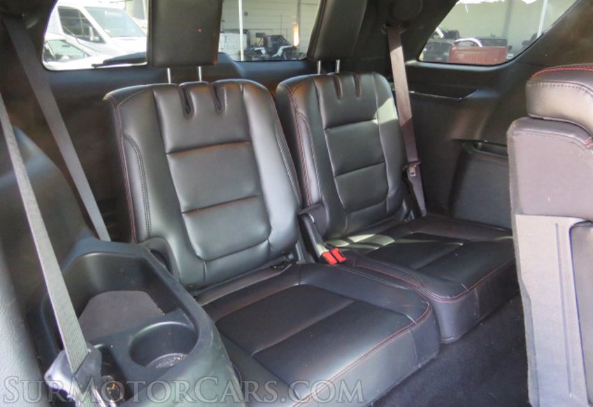 2019 Ford Explorer - Image 32