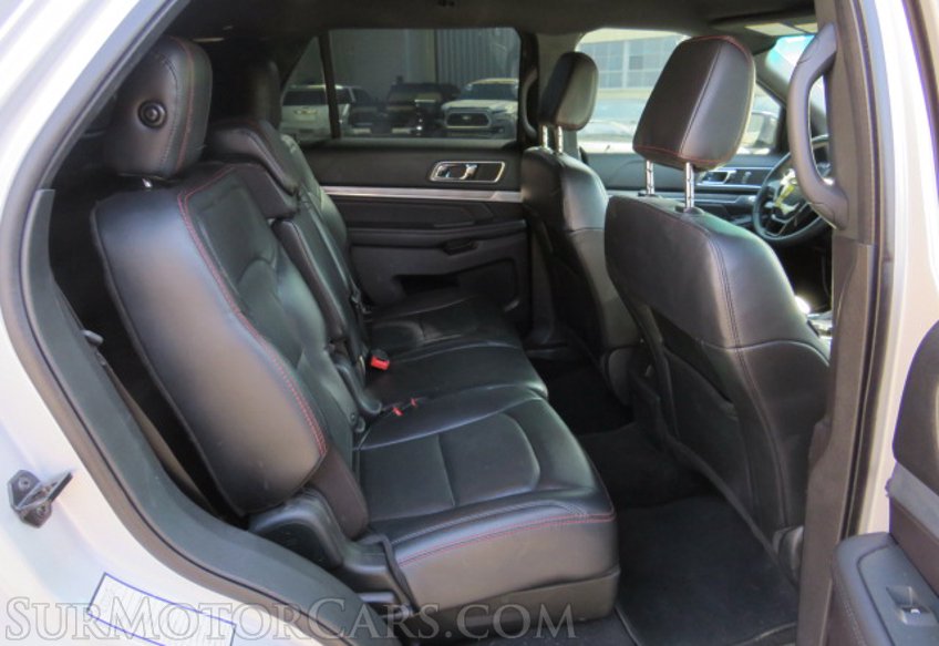 2019 Ford Explorer - Image 30