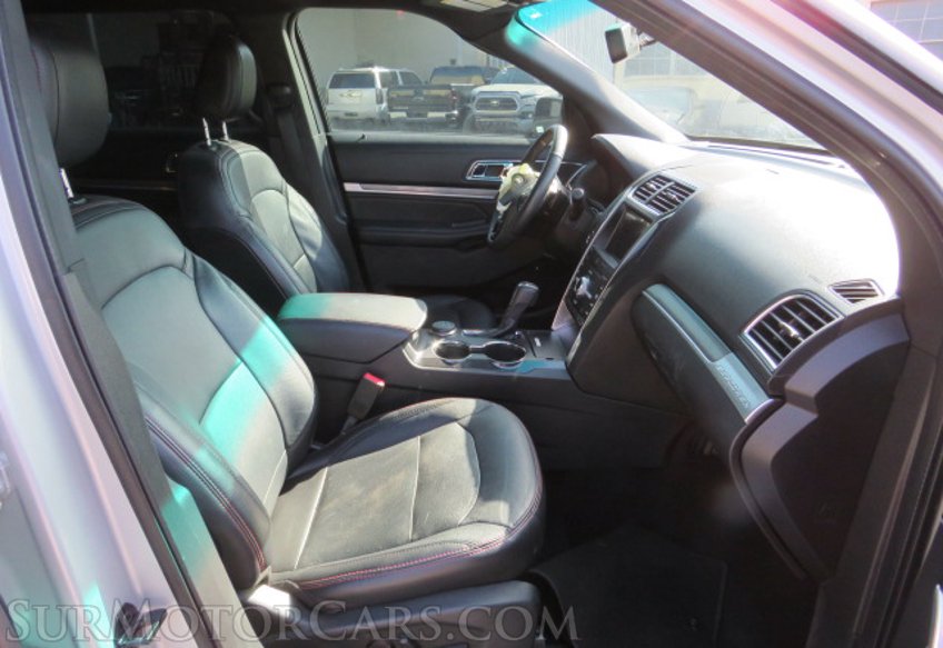 2019 Ford Explorer - Image 22