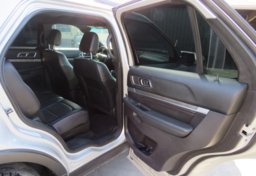 2019 Ford Explorer - Image 26