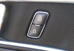 2019 Ford Explorer - Image 46