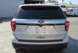 2019 Ford Explorer - Image 12