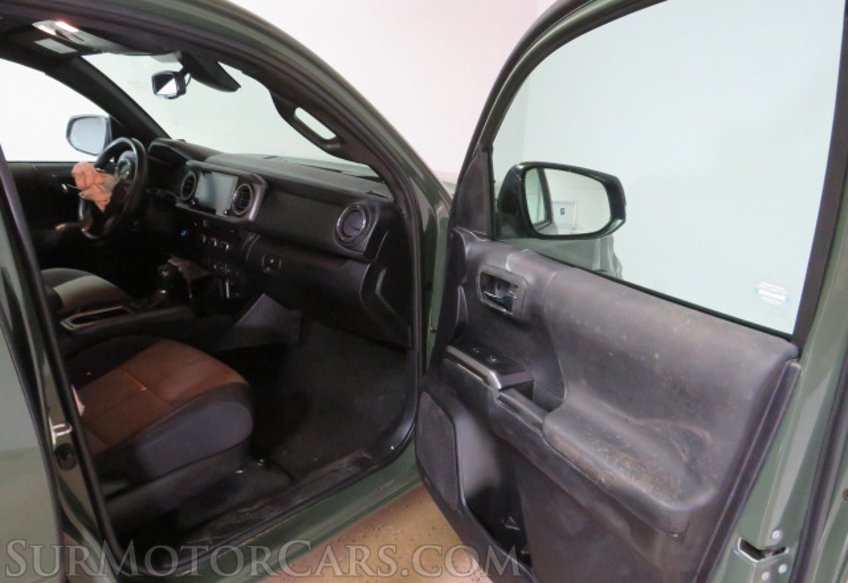 2022 Toyota Tacoma - Image 24