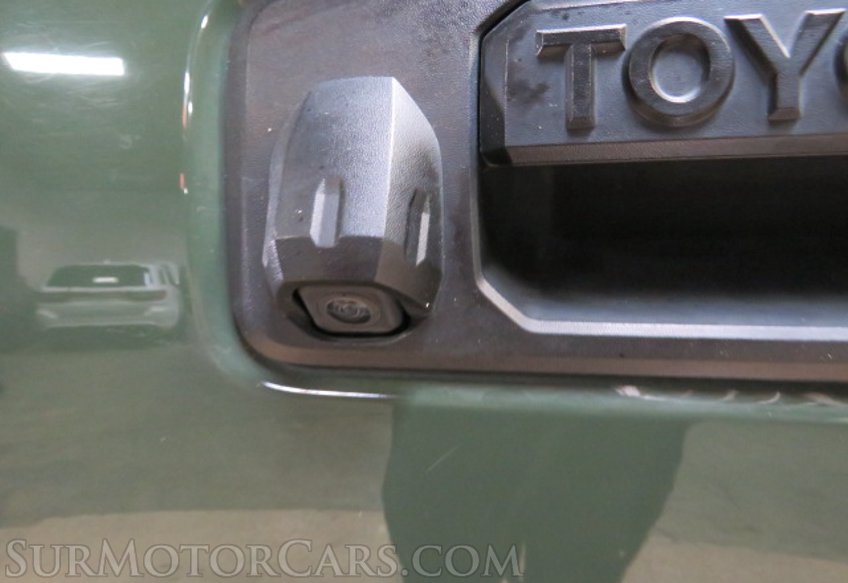 2022 Toyota Tacoma - Image 17