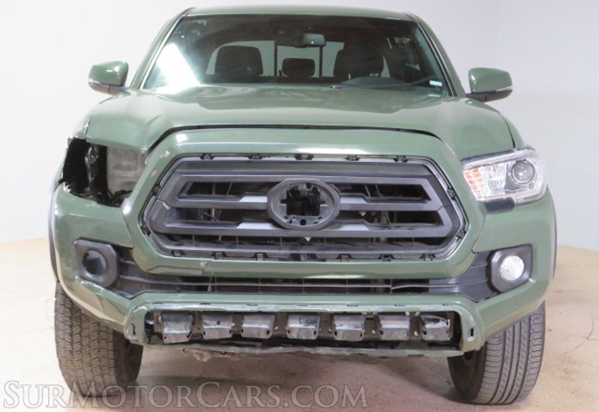 2022 Toyota Tacoma - Image 11