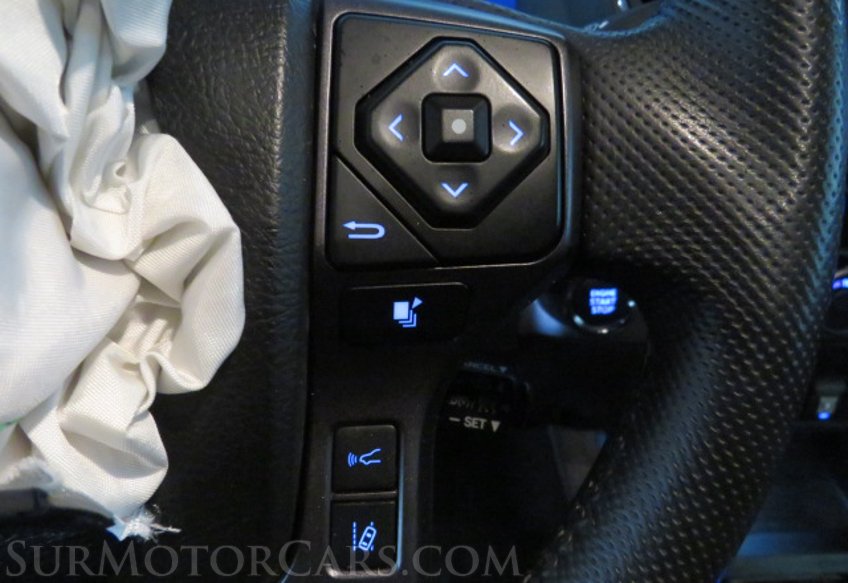 2022 Toyota Tacoma - Image 32