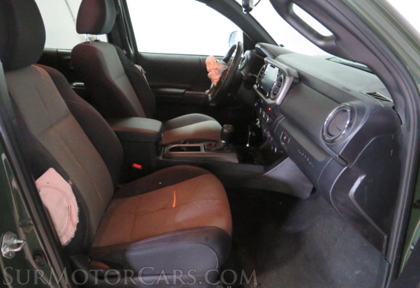 2022 Toyota Tacoma - Image 21