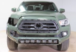 2022 Toyota Tacoma - Image 11