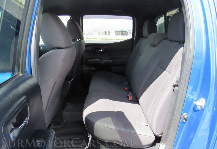 2017 Toyota Tacoma - Image 32