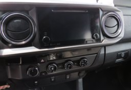 2017 Toyota Tacoma - Image 38