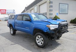 2017 Toyota Tacoma - Image 4