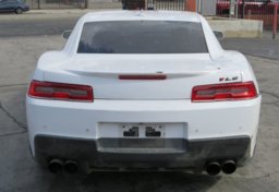 2014 Chevrolet Camaro - Image 13