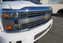 2017 Chevrolet Silverado 2500HD - Image 12
