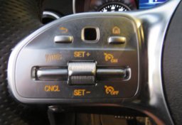 2022 Mercedes-Benz GLC - Image 39