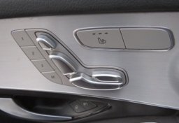 2022 Mercedes-Benz GLC - Image 48