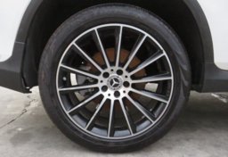 2022 Mercedes-Benz GLC - Image 19