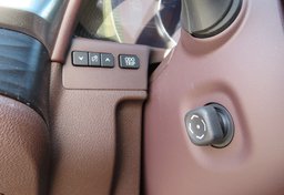 2020 Lexus ES - Image 36