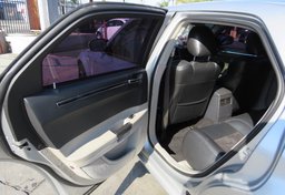 2007 Chrysler 300 - Image 19