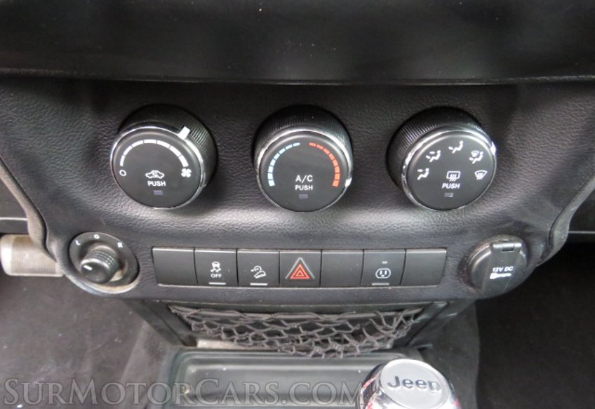 2018 Jeep Wrangler JK Unlimited - Image 38