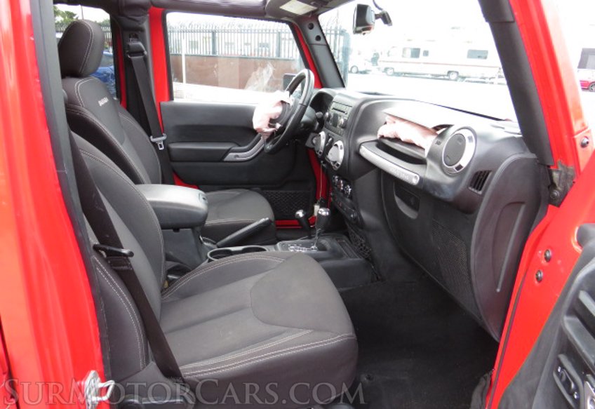 2018 Jeep Wrangler JK Unlimited - Image 25