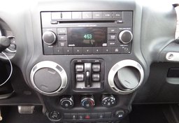 2018 Jeep Wrangler JK Unlimited - Image 36