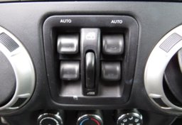 2018 Jeep Wrangler JK Unlimited - Image 37