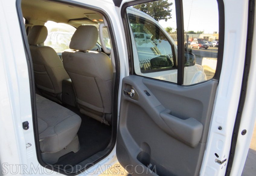 2019 Nissan Frontier - Image 22