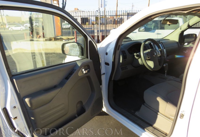 2019 Nissan Frontier - Image 15