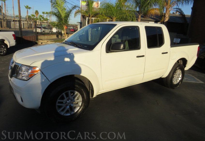2019 Nissan Frontier - Image 2