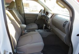 2019 Nissan Frontier - Image 20