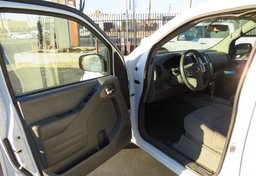 2019 Nissan Frontier - Image 15