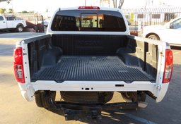 2019 Nissan Frontier - Image 12