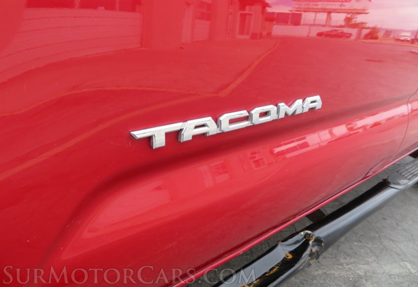 2018 Toyota Tacoma - Image 15