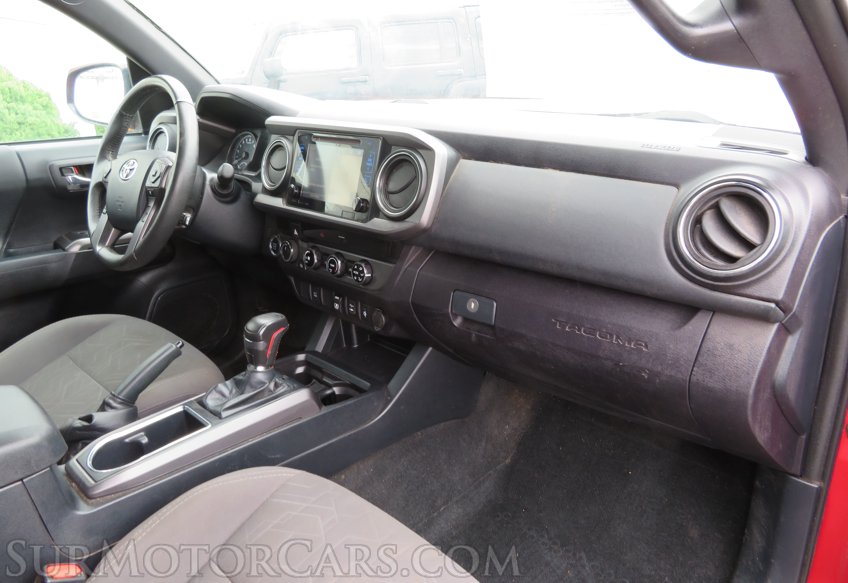 2018 Toyota Tacoma - Image 19