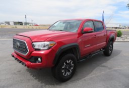 2018 Toyota Tacoma - Image 3