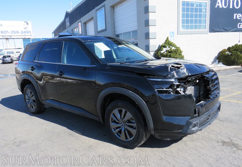 2022 Nissan Pathfinder - Image 11