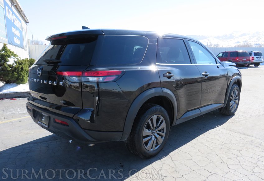 2022 Nissan Pathfinder - Image 5