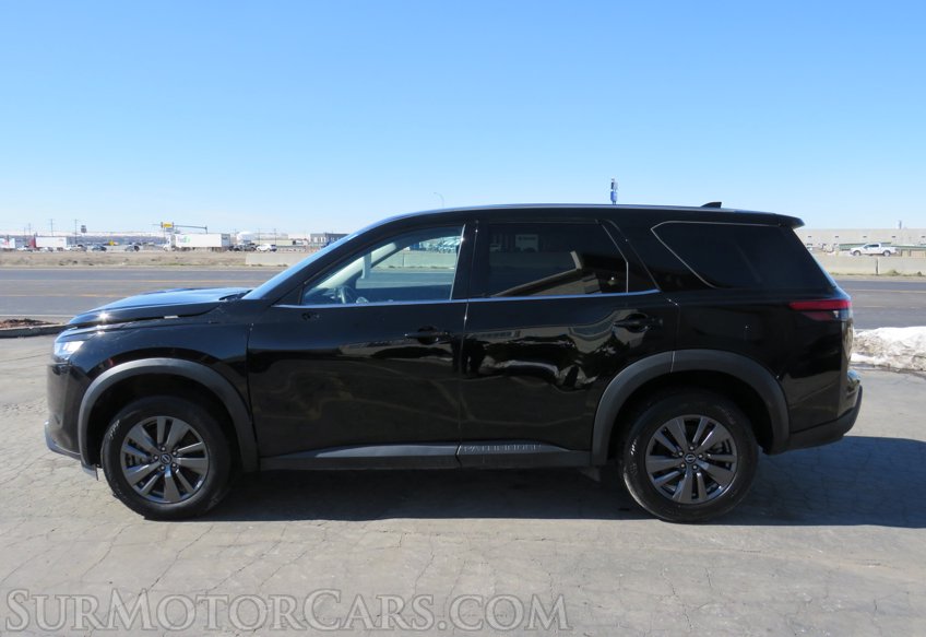2022 Nissan Pathfinder - Image 6