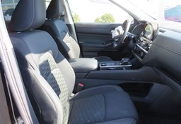 2022 Nissan Pathfinder - Image 22