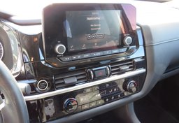 2022 Nissan Pathfinder - Image 29