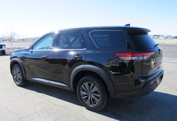 2022 Nissan Pathfinder - Image 4