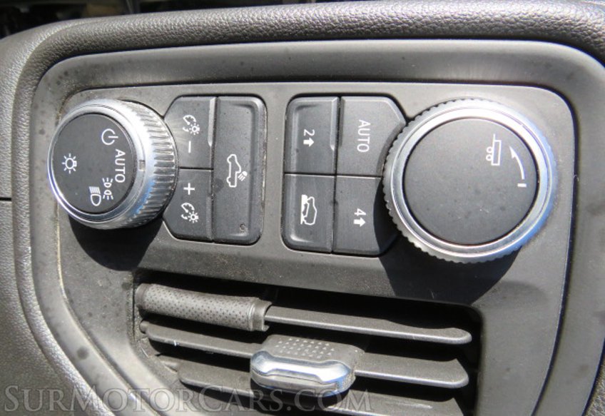 2020 GMC Sierra 1500 - Image 37