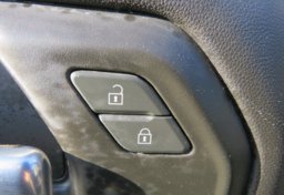 2020 GMC Sierra 1500 - Image 38