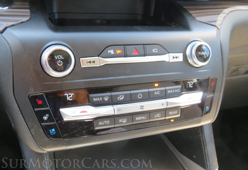 2020 Ford Explorer - Image 44