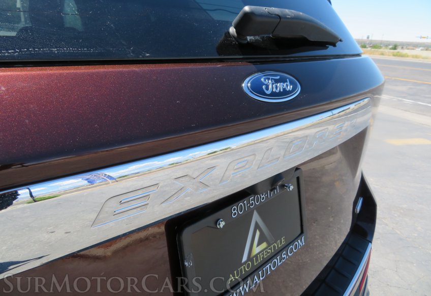2020 Ford Explorer - Image 18