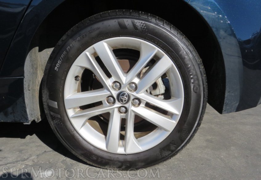 2020 Toyota Corolla Hatchback - Image 20